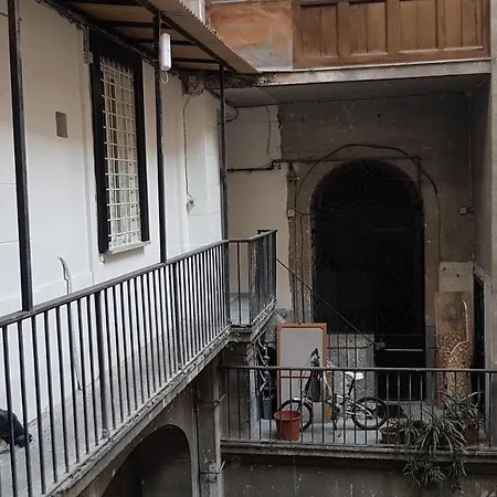 Indipendent * Νάπολη